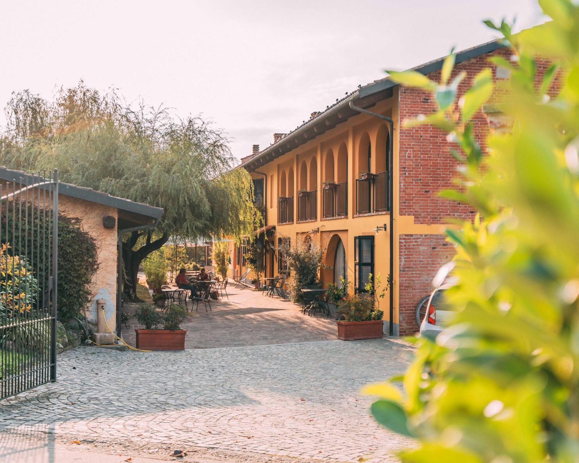 Agriturismo Cascina Barin Родди Экстерьер фото